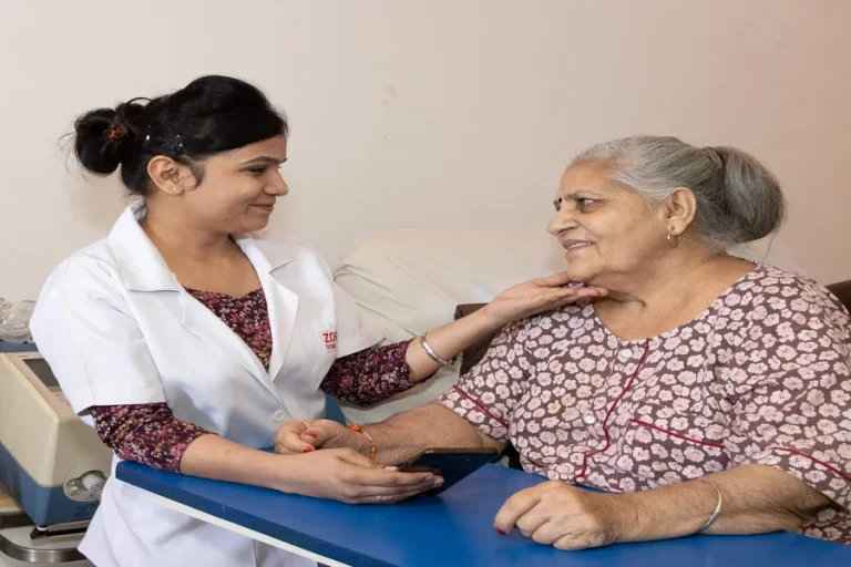 How Families Are Rethinking Elder Care in Fast-Paced Cities Like Mumbai