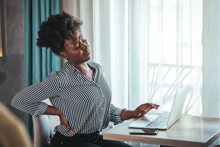The Connection Between Your Work Environment and Musculoskeletal Health