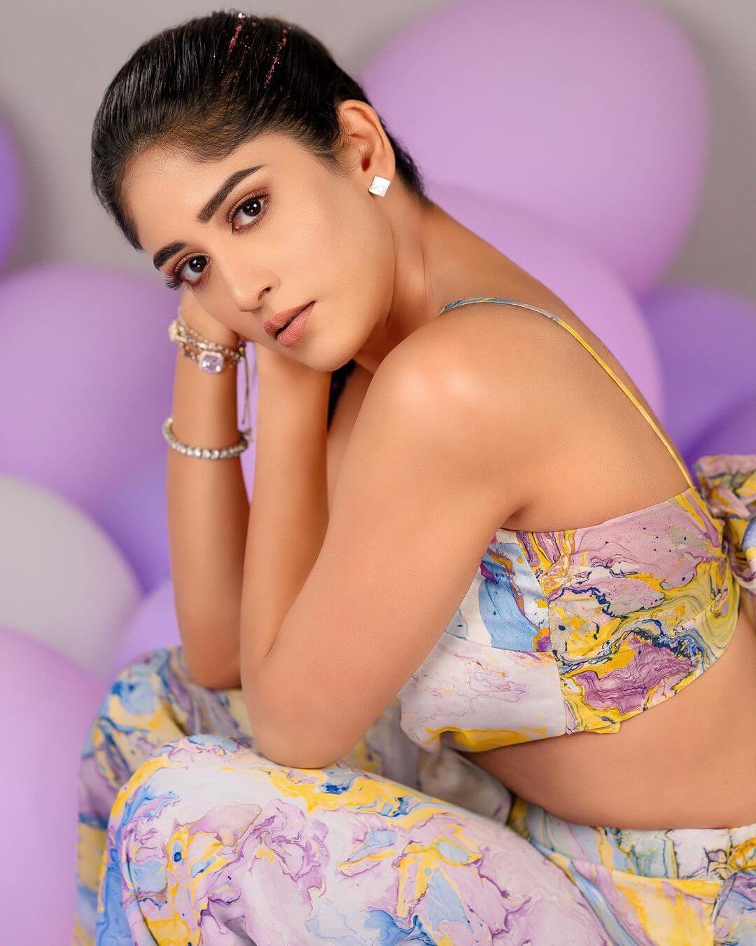 Chandani Chowdary Cute Photo, Chandani Chowdary, Chandani Chowdary Birth, Chandani Chowdary Education, Chandani Chowdary Career, Chandani Chowdary Net Worth, Chandani Chowdary Relationship, Facts about Chandani Chowdary, Chandani Chowdary Movies, Chandani Chowdary Television