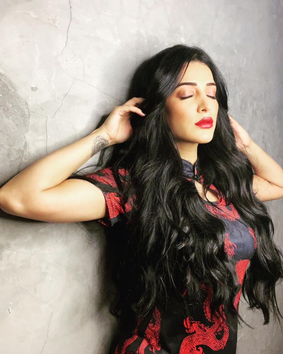 Shruti Haasan Trending Image, Shruti Haasan Birth, Shruti Haasan Education, Shruti Haasan Career, Shruti Haasan Movies, Shruti Haasan Net Worth, Shruti Haasan Relationship, Facts About Shruti Haasan